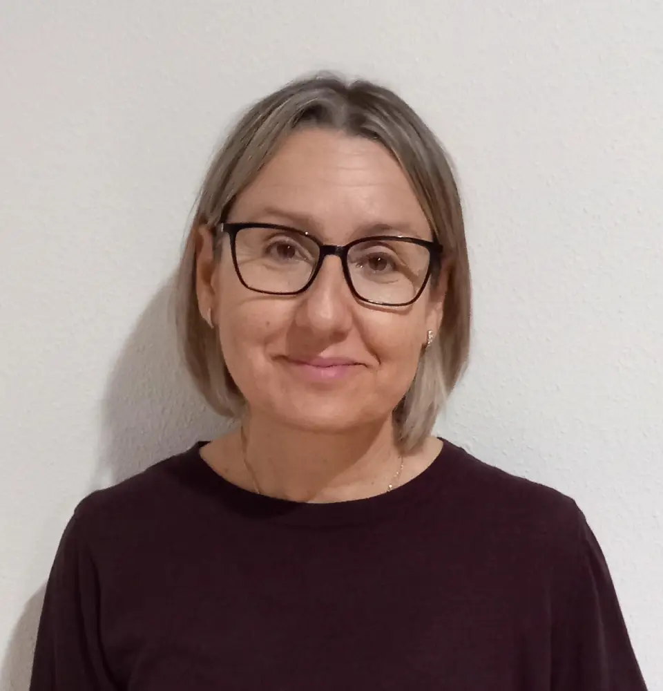 Lidia Lozano Lozano - Funcionaria de carrera del Cuerpo de Maestros en la Comunidad Autónoma de la Región de Murcia. Experta en la preparación de oposiciones de Infantil para Andalucía